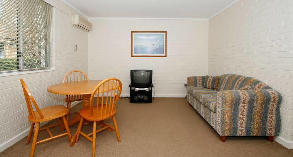 Malibu Apartments - Perth Kültér fotó