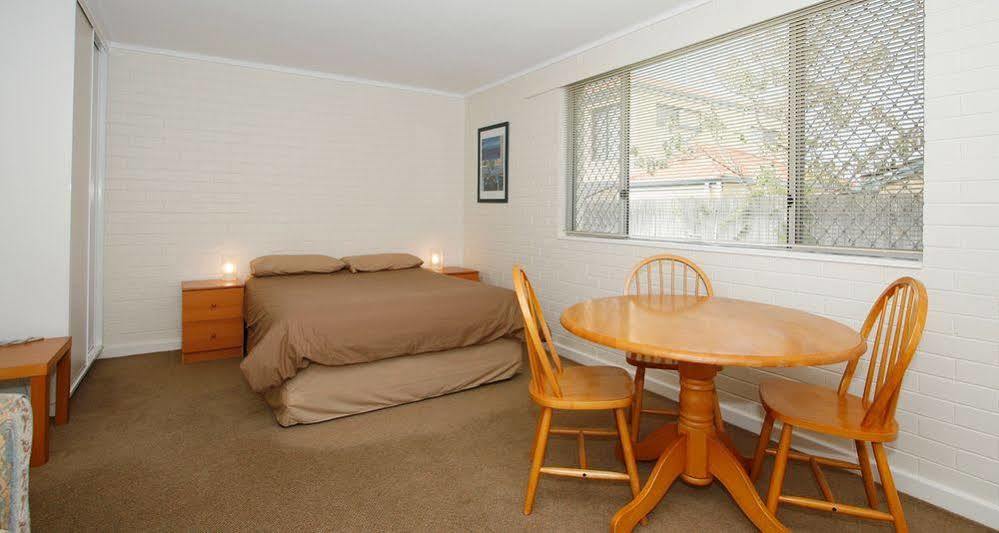 Malibu Apartments - Perth Kültér fotó